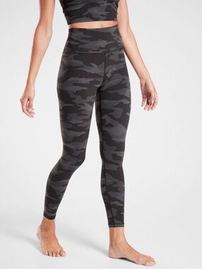 Athleta Gray/Black Camo Elation Camo 7/8 Tight